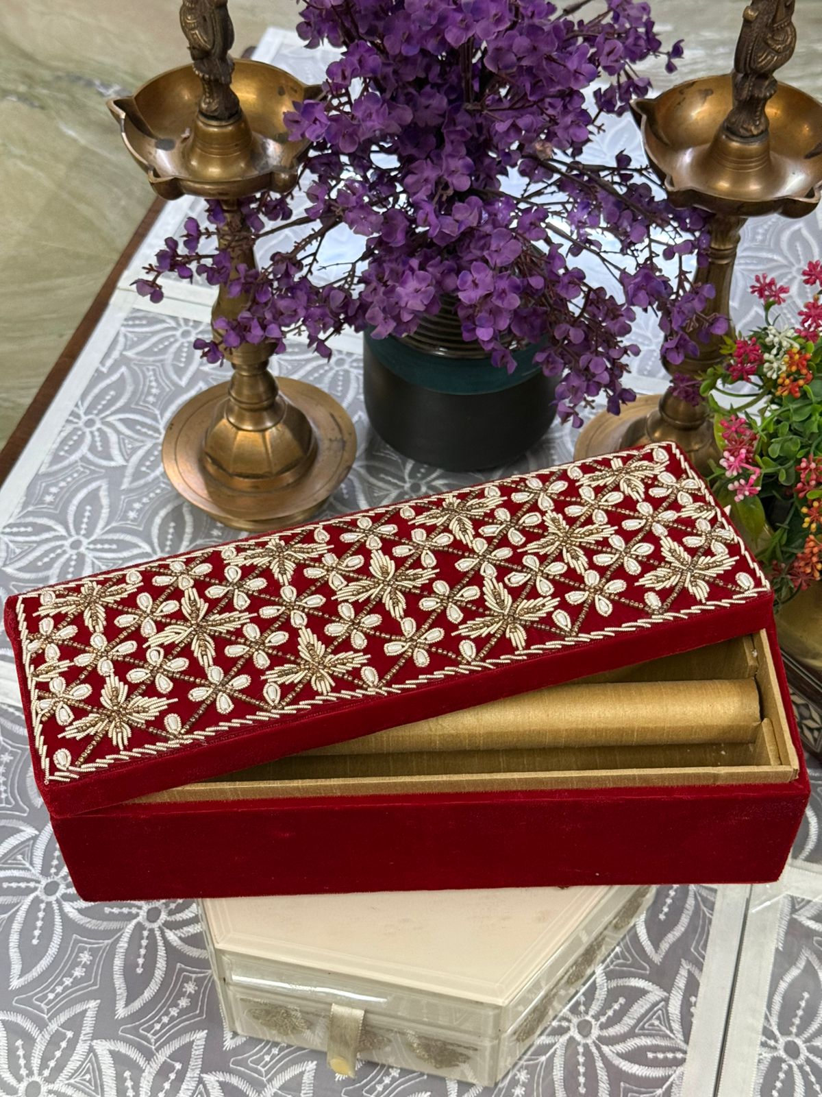 Customizable Hand Embroidered Bangle Box - Single Rod