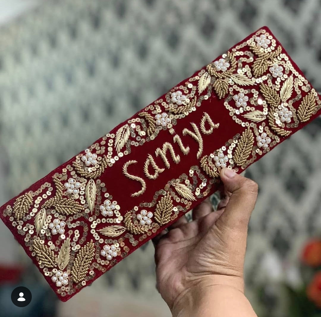 Customizable Hand Embroidered Bangle Box - Single Rod