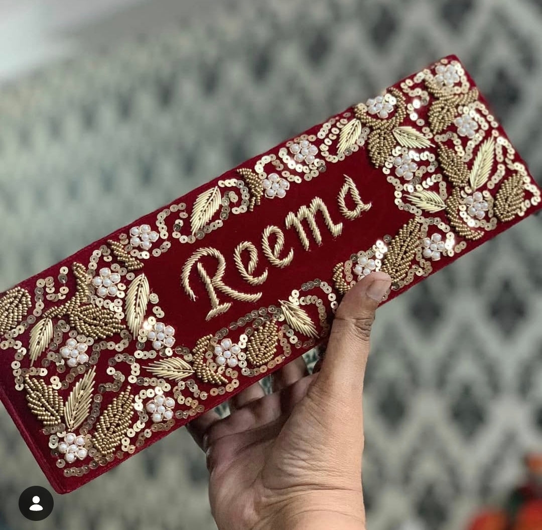 Customizable Hand Embroidered Bangle Box - Single Rod