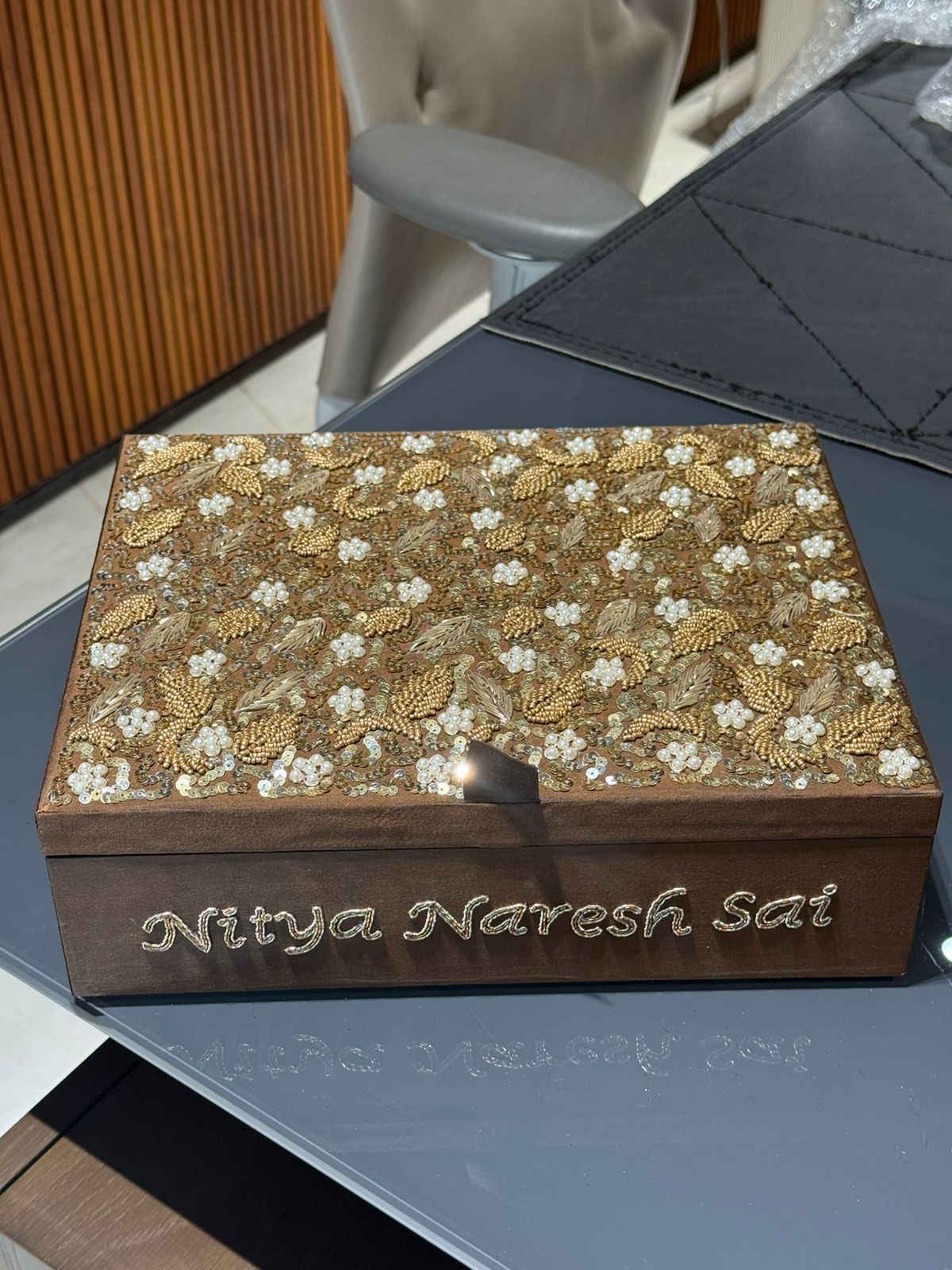 Hand Embroidered Customized Bangle Box – Personalised Choora & Bangle Storage with Mirror & Mangalsutra Tray