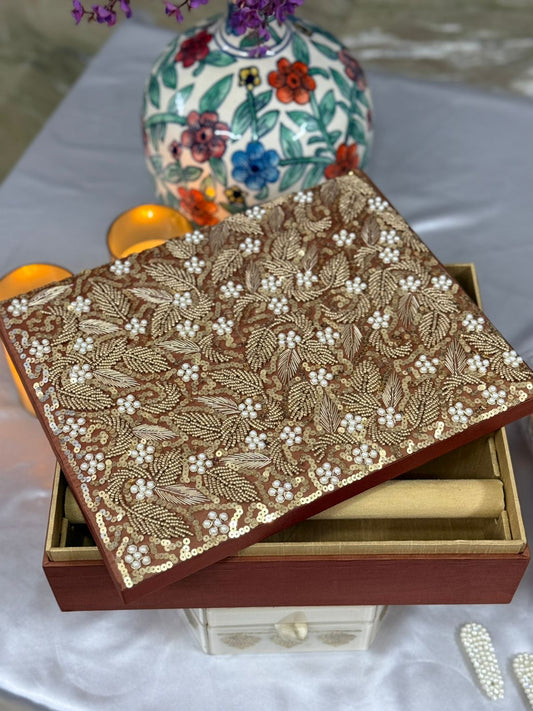 Hand Embroidered Choora & Khalirey Box with Separate Lid