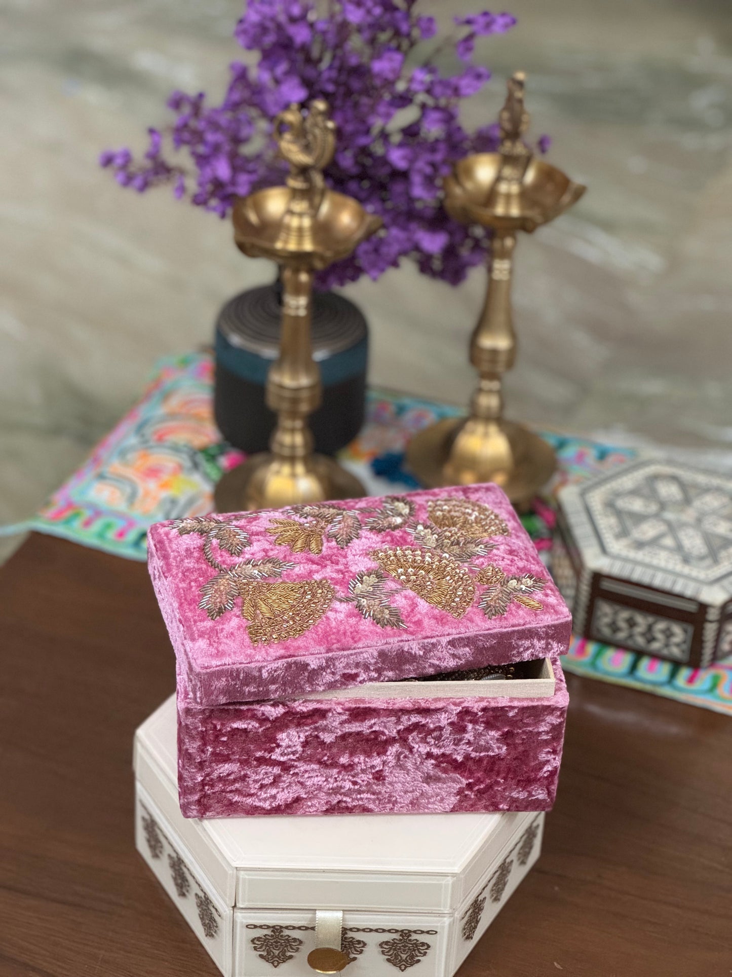 Hand Embroidered Gift Box - Velvet Finish