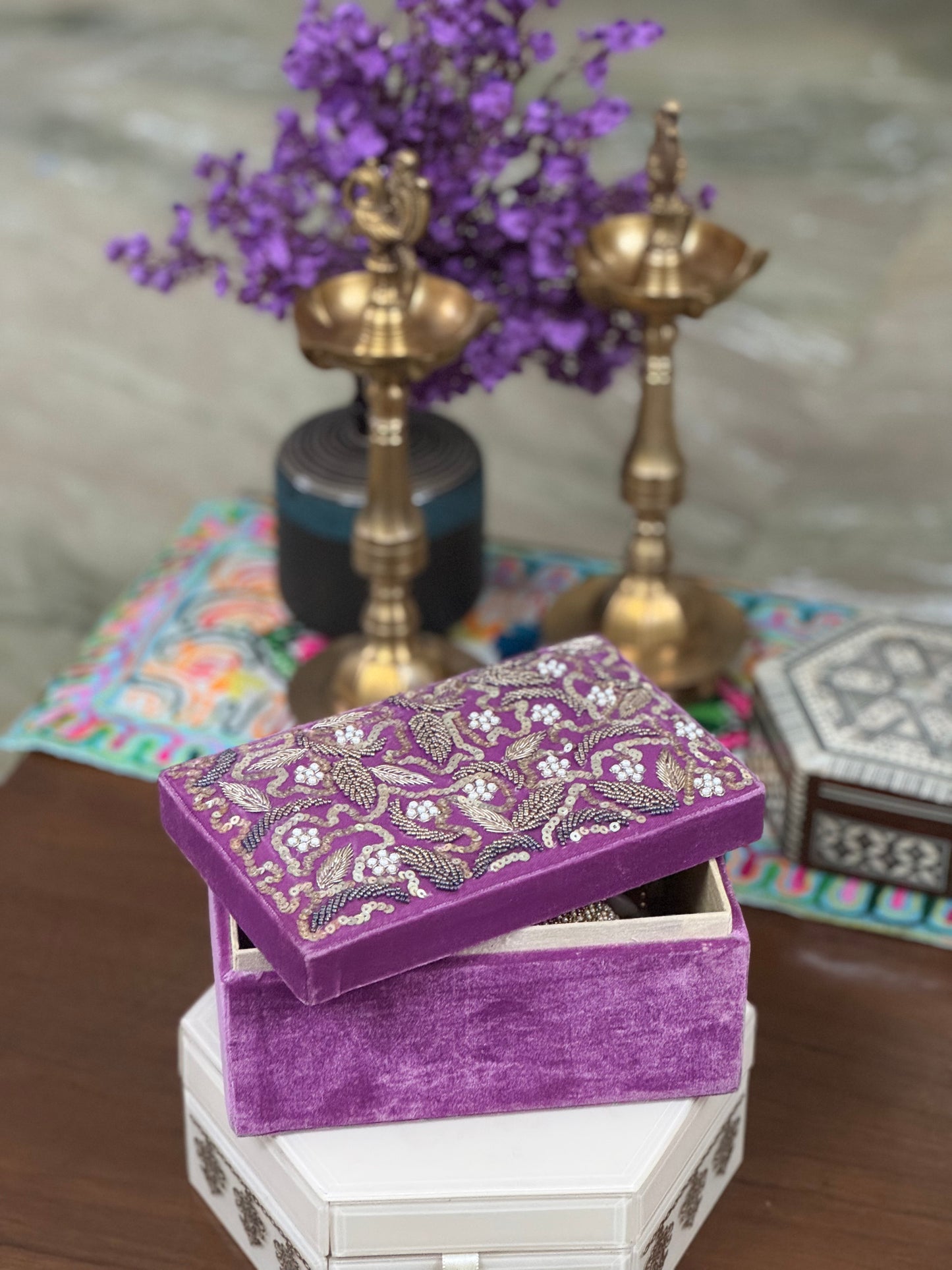 Hand Embroidered Gift Box - Velvet Finish