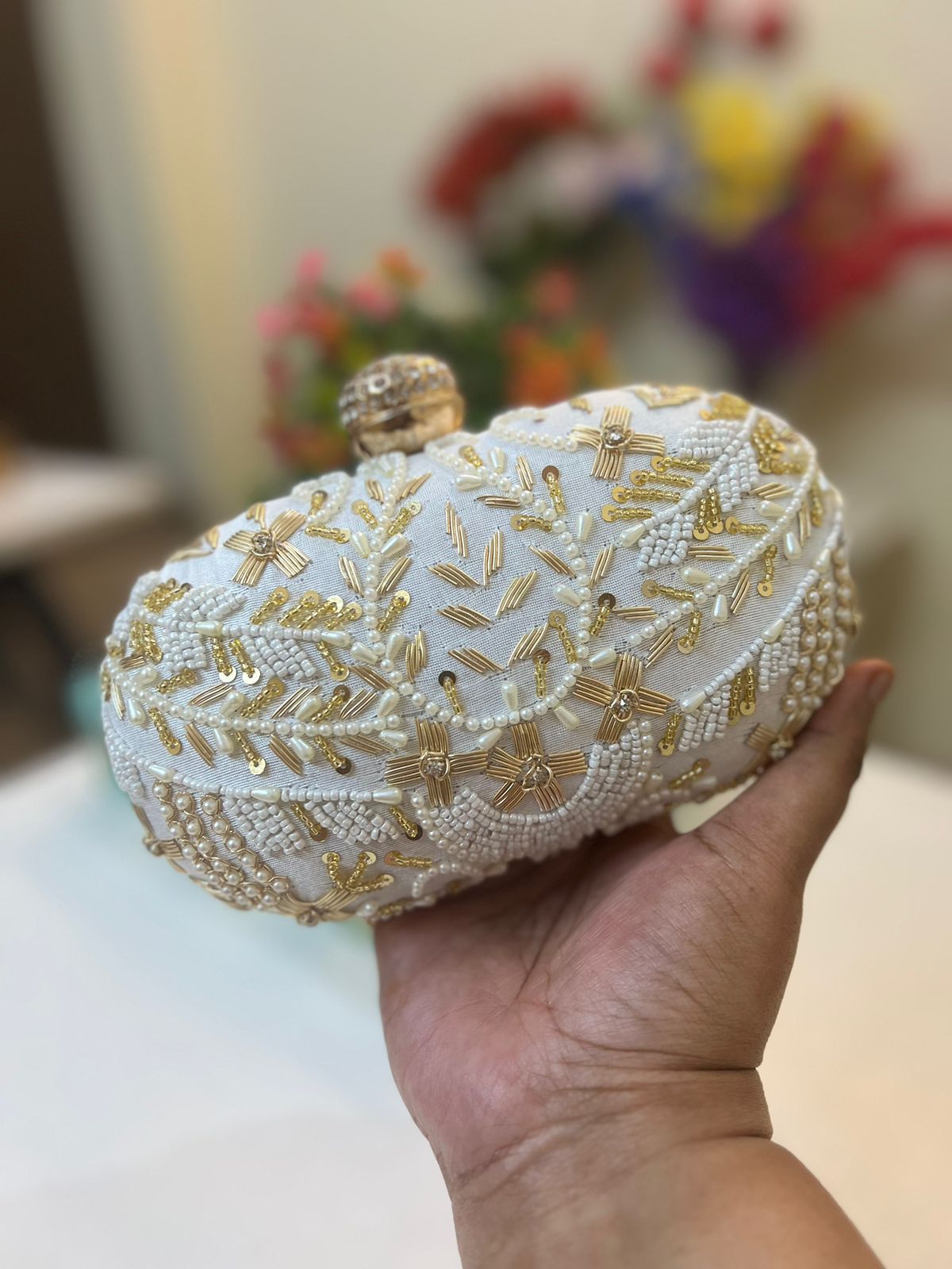 Hand Embroidered Party Clutch 4002